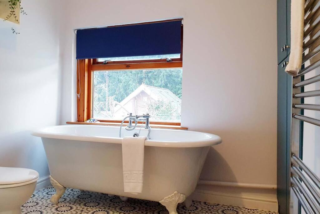 Gorgeous Victorian House Sleeps 6 In Cardiff Villa Екстериор снимка